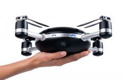 自拍神器無(wú)人機(jī)lily Camera 你只需佩戴好接收器